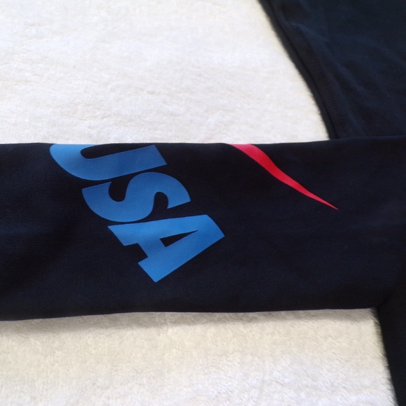 Nike Womens USA W NSW Leg A See LEGGING NWT - Picture 2 of 4